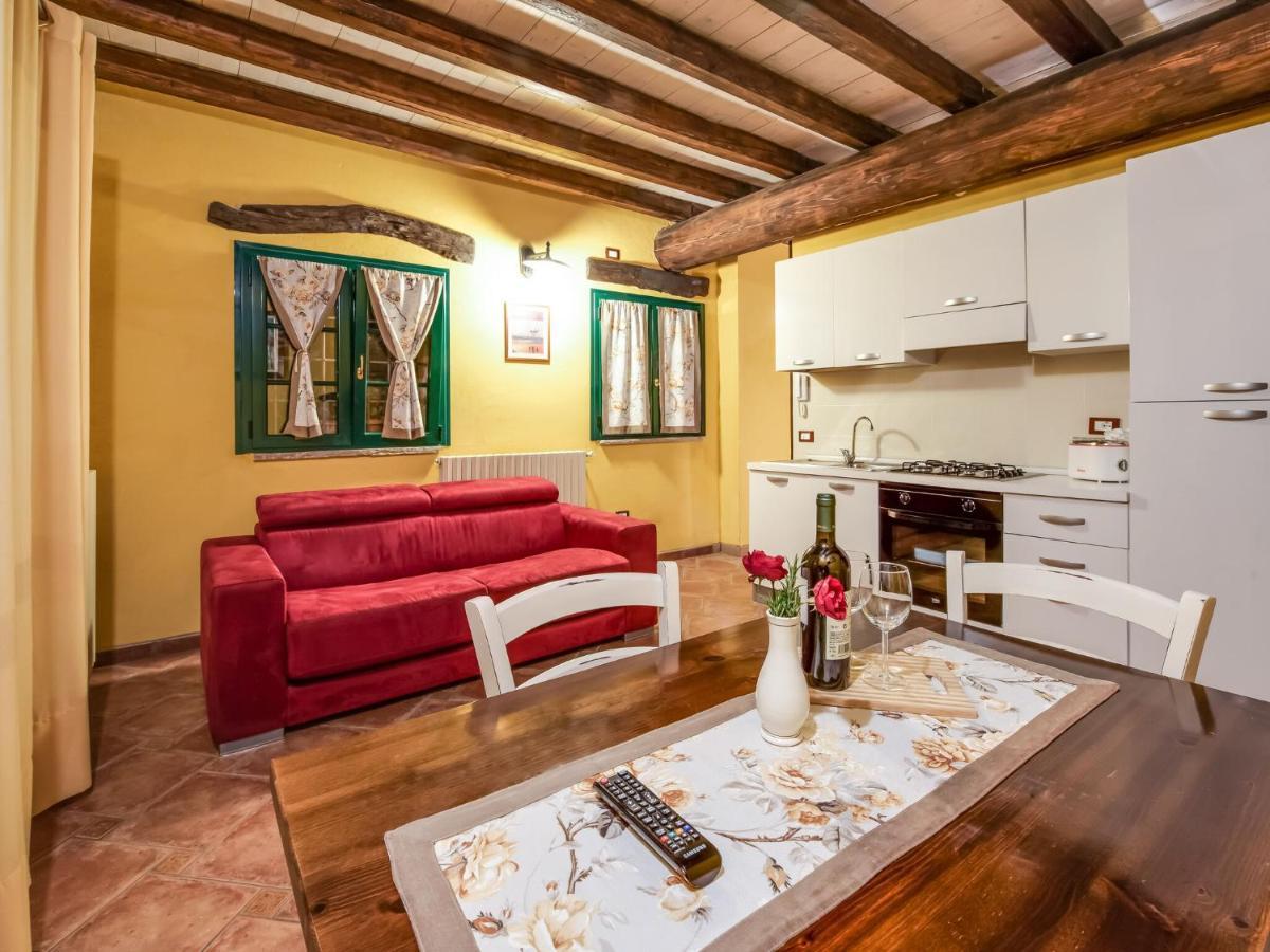 Cozy Chalet At Marone Lake Lombardy With Pool מראה חיצוני תמונה
