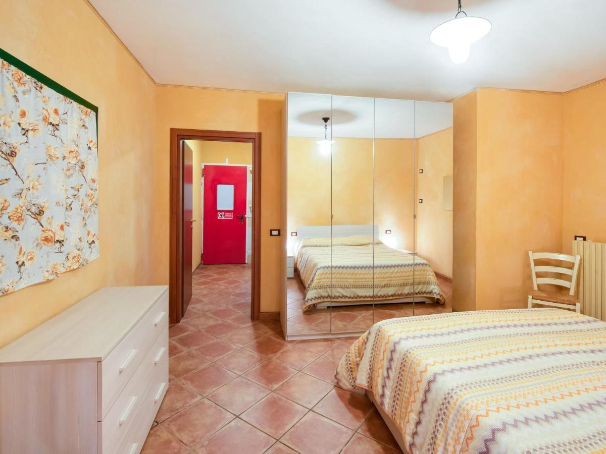 Cozy Chalet At Marone Lake Lombardy With Pool מראה חיצוני תמונה