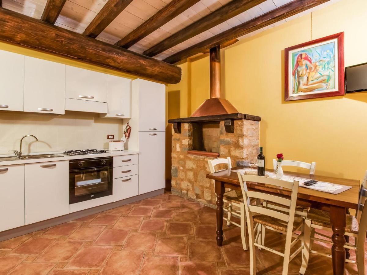 Cozy Chalet At Marone Lake Lombardy With Pool מראה חיצוני תמונה