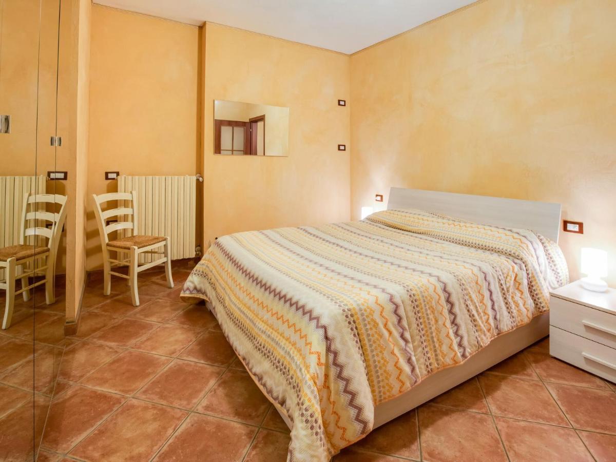 Cozy Chalet At Marone Lake Lombardy With Pool מראה חיצוני תמונה