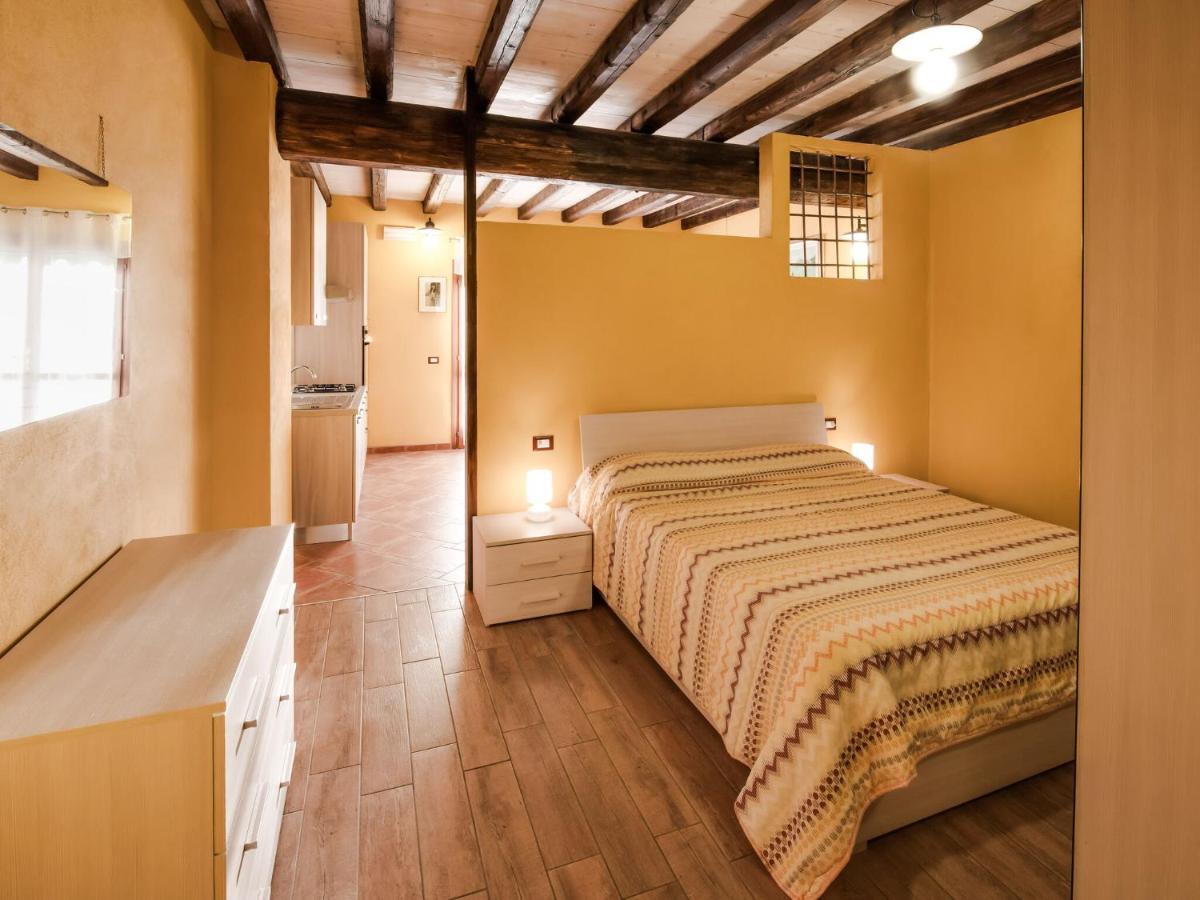 Cozy Chalet At Marone Lake Lombardy With Pool מראה חיצוני תמונה