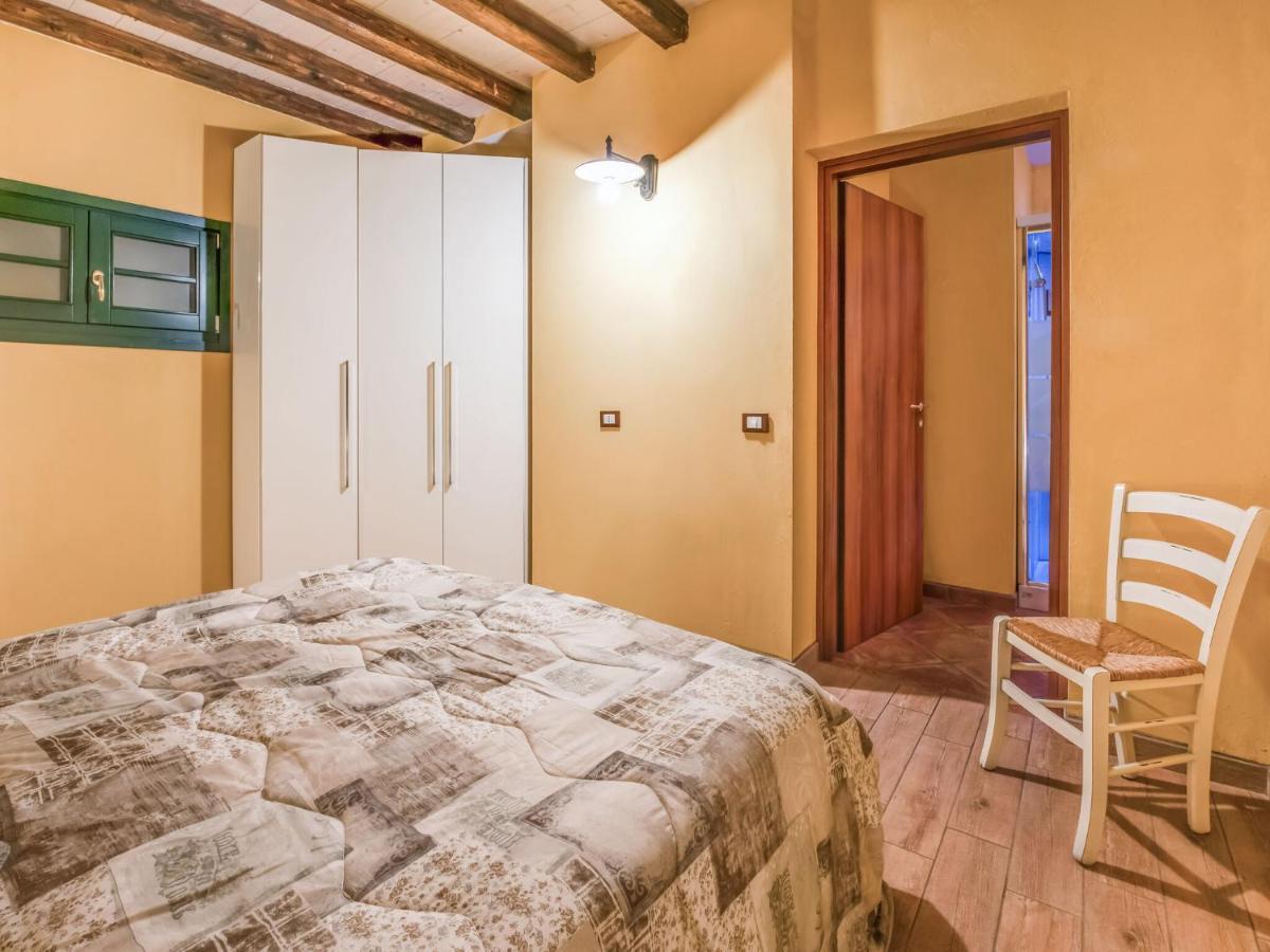 Cozy Chalet At Marone Lake Lombardy With Pool מראה חיצוני תמונה