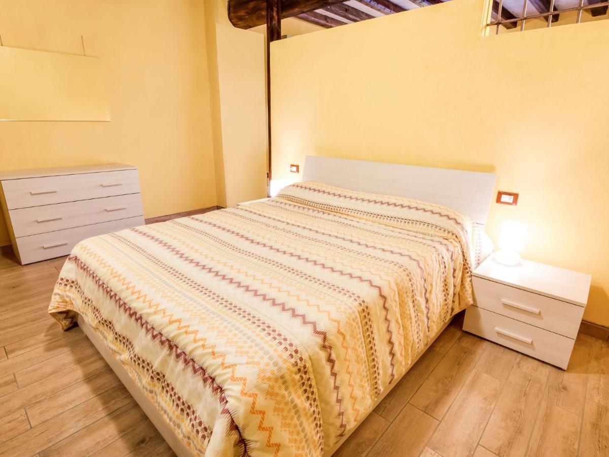 Cozy Chalet At Marone Lake Lombardy With Pool מראה חיצוני תמונה