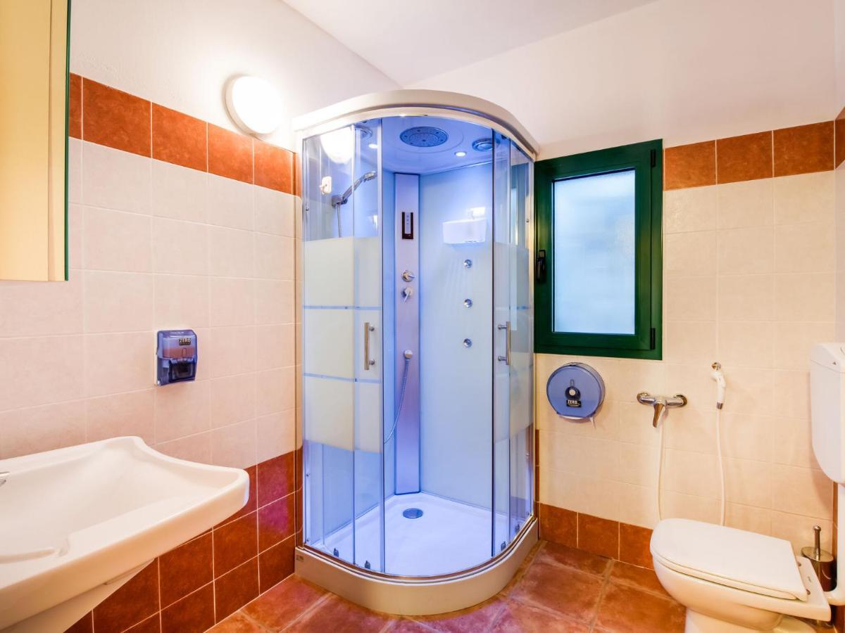 Cozy Chalet At Marone Lake Lombardy With Pool מראה חיצוני תמונה